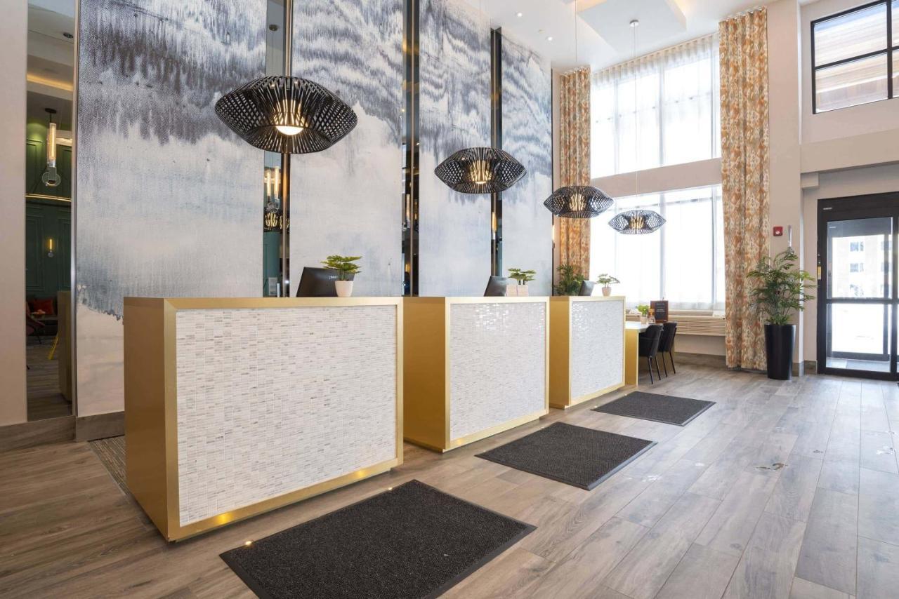 Sandman Signature Sherwood Park Hotel Экстерьер фото